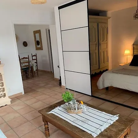 Les Loges De Bacchus Διαμέρισμα *