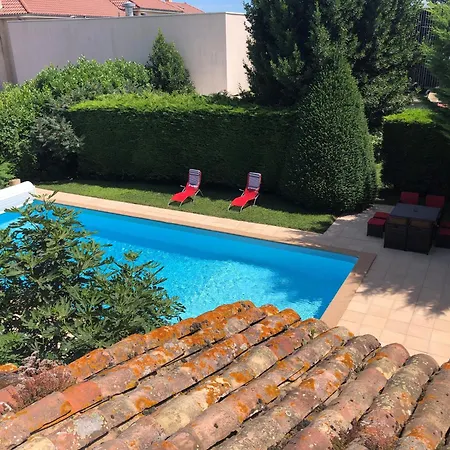 Les Loges De Bacchus شقة *
